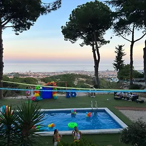 Maresme & Rosa Lodge Mataró